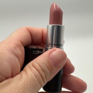 MAC Lipstick 203 Crème Cup Cremesheen